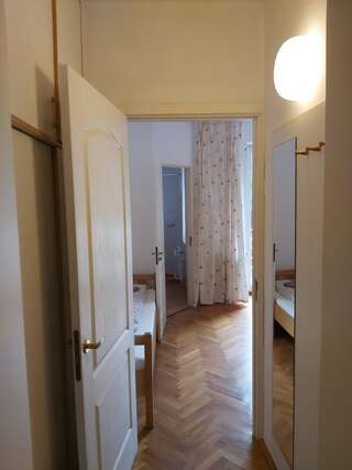 Гостевой дом Villa Mrozik Jurata Юрата Трехместный номер с собственной ванной комнатой-3